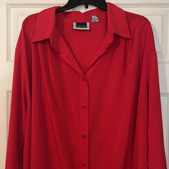 WOMEN’S PLUS SIZE LONG SLEEVE BUTTON DOWN BLOUSE : SIZE 3X. - Picture 2 of 3